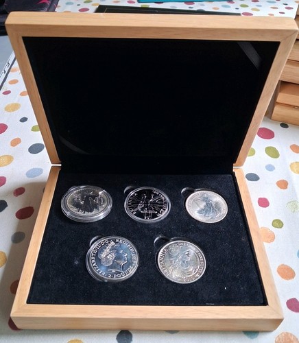 Wooden coin display - wooden,