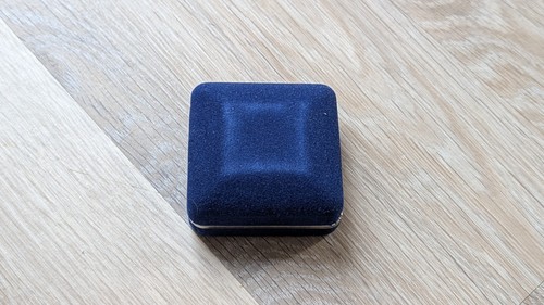 Blue felt coin storage - blue,