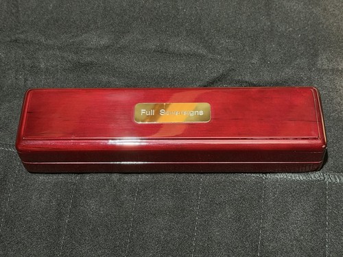 Deluxe display case for - deluxe,