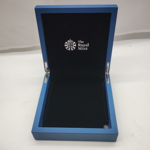 Royal mint coin presentation - mint,